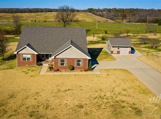 83 Parkman Ter, Gassville, AR 72635