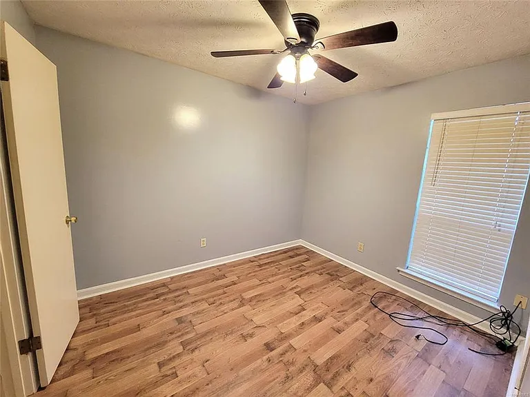 3248 Meadow Walk Ln — Photo 9