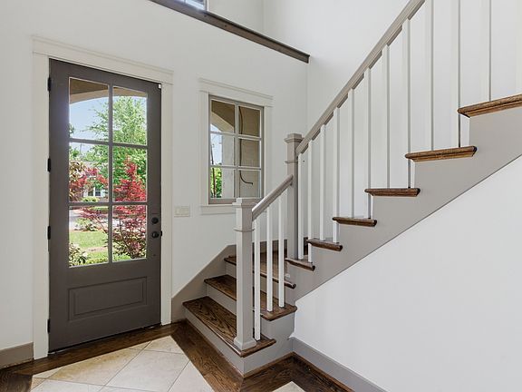 5th image of 114A Lasalle Ct