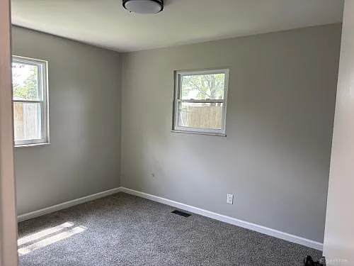 2014 Vermont Dr — Photo 12