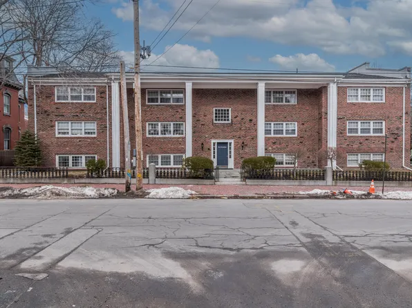 129 Pine Street #7, Portland, ME 04102