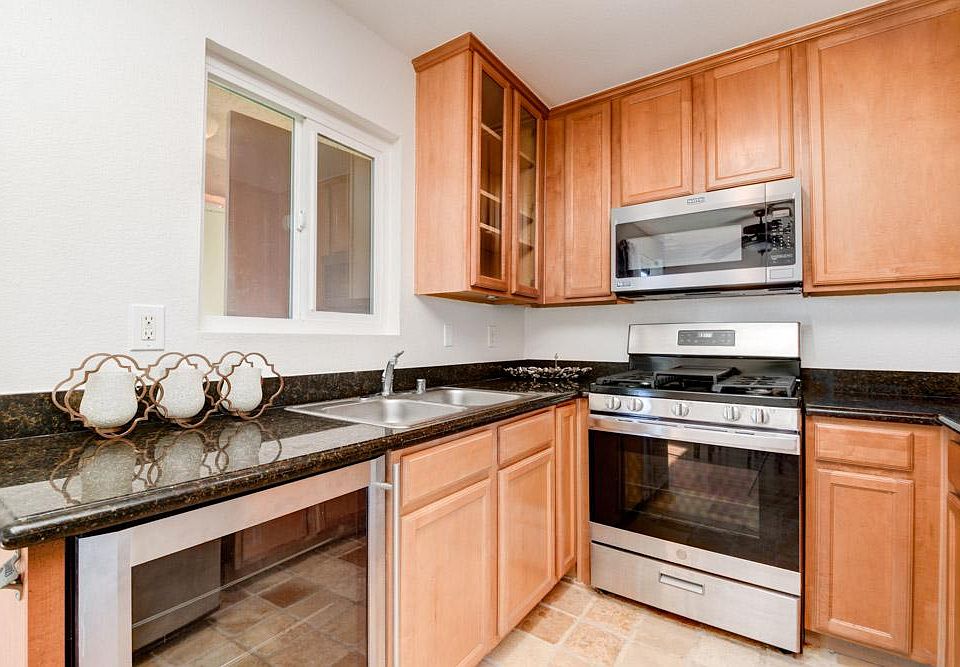 1st image of 526 Calle Montecito
