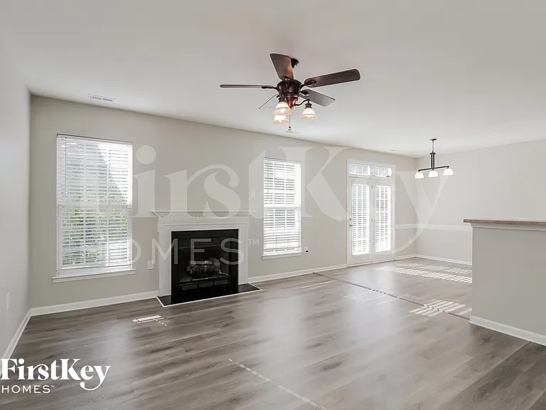 4017 Eastford Ct — Photo 3
