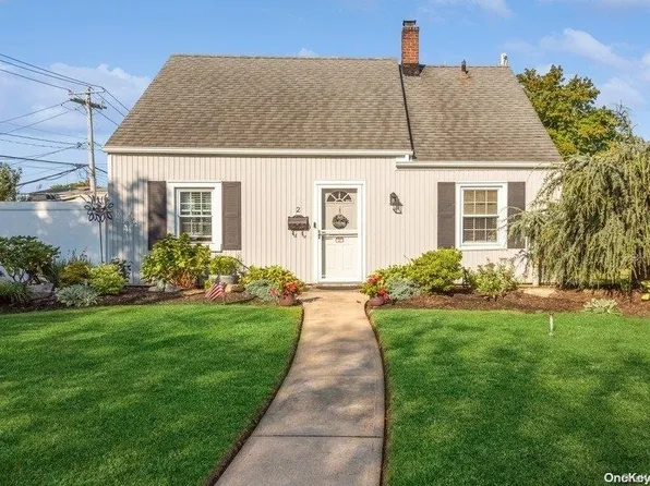 2 Chapel Lane, Levittown, NY 11756