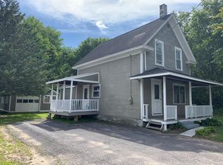990 Mason St, Morrisonville, NY 12962