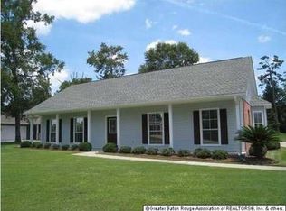 7609 Hickory Ridge Dr, Denham Springs, LA 70706