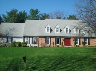 230 E Lauer Ln, Camp Hill, PA 17011