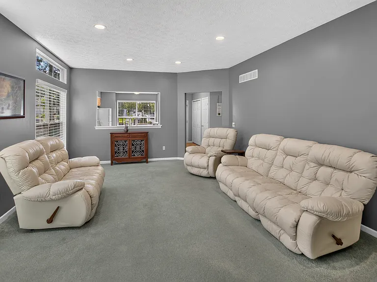 11309 Lake Meadow Ln — Photo 12