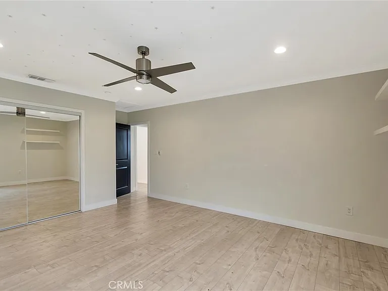 17227 Keswick St — Photo 33