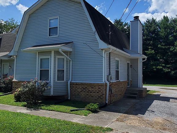2nd image of 3261 Lakeford Dr