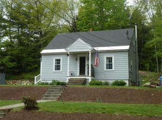 102 Center St, Ashburnham, MA 01430