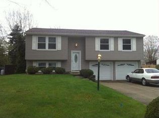 150 Pinehurst Dr, Freedom, PA