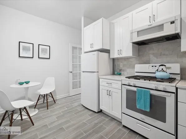 57 West 58th Street 10E image 3 of 7