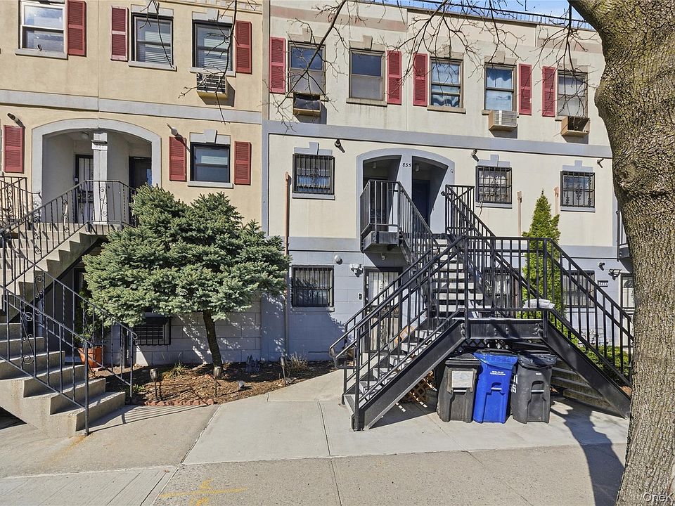1st image of 835 Underhill Avenue #62B