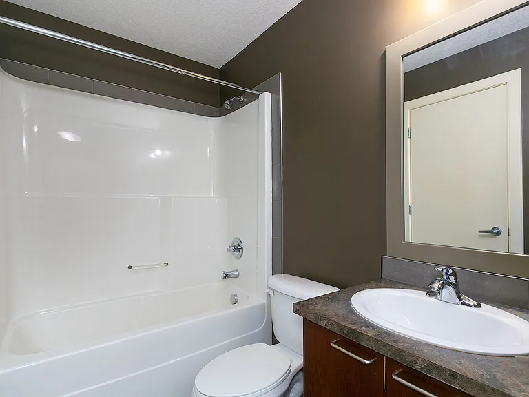 2420 34th Ave SW #202 — Photo 12