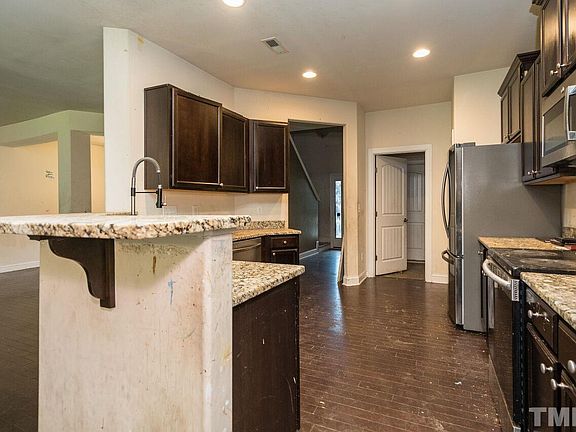 4th image of 1207 Hunter Ct
