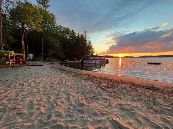 15212 Georgian Bay Shr, Georgian Bay, ON L0K 1S0