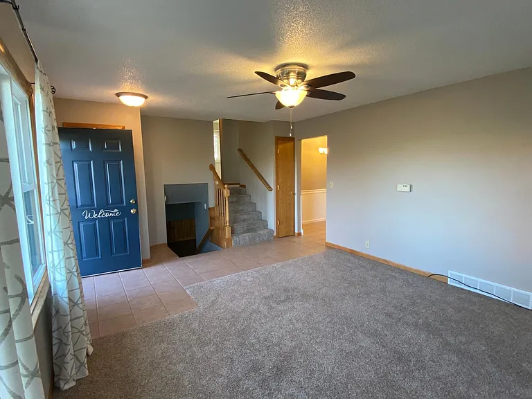 1619 Grove St — Photo 9