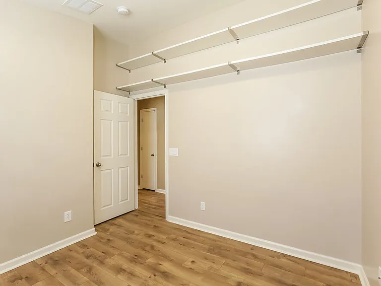 2030 S 100th Ln — Photo 13
