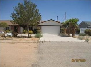 11945 Morning Star Rd, Apple Valley, CA 92308
