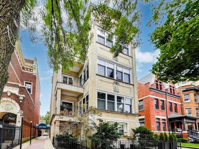 435 W Surf St APT 4A, Chicago, IL, 60657