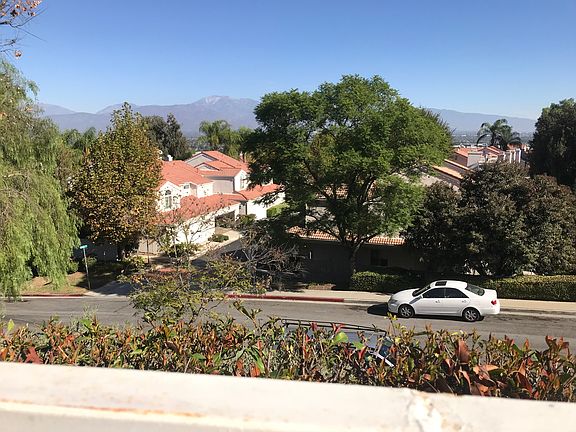 4th image of 2682 Lookout Cir