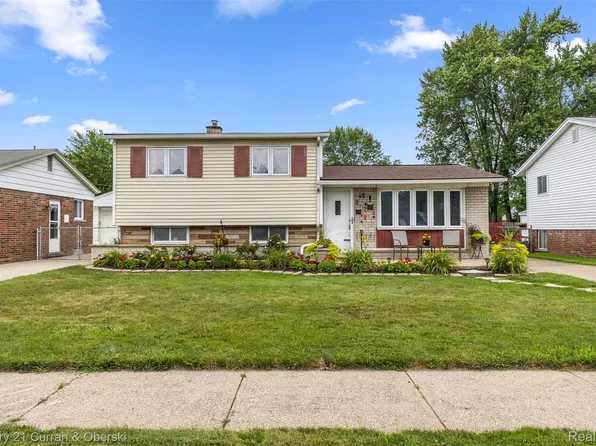 27444 Windsor St, Garden City, MI 48135