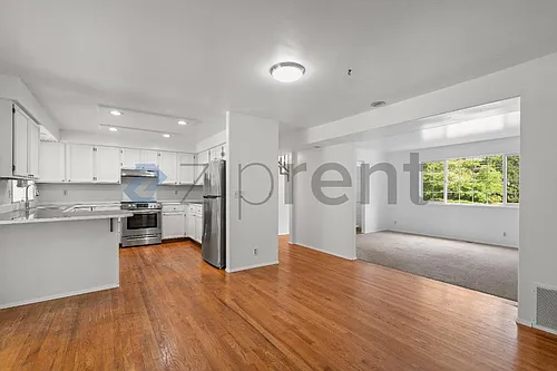 13005 NE 109th Pl Photo 1