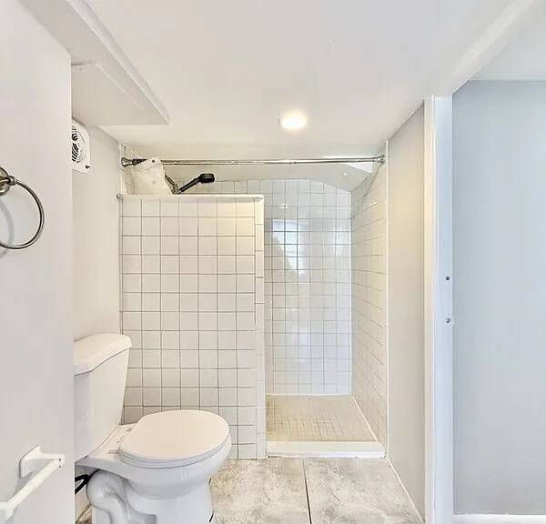 2611 41st Ave N #C — Photo 37
