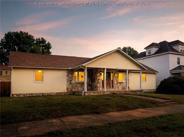 2712 Collis Ave, Huntington, WV 25702