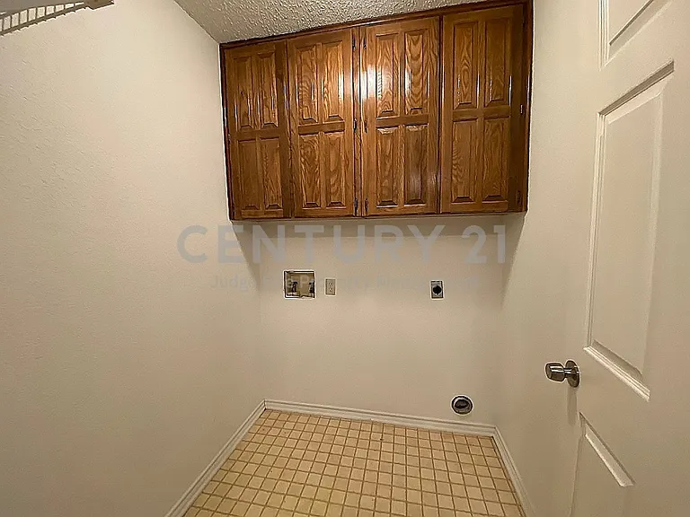 3704 Fairhaven Dr — Photo 14