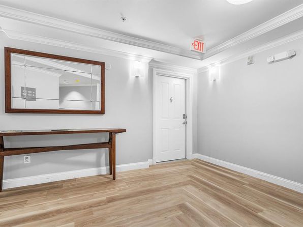 600 S Dixie Hwy APT 329