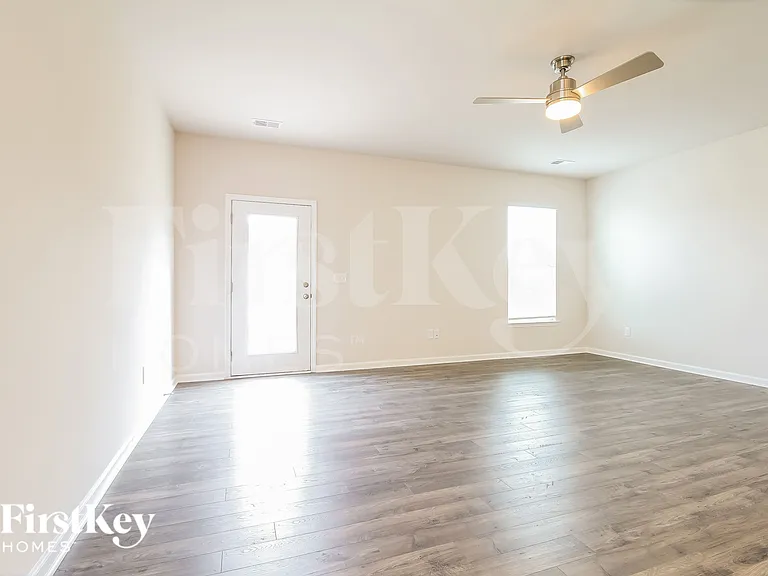 5 Ramblehurst Rd — Photo 4