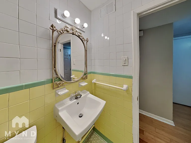 730 Hill St #D — Photo 9