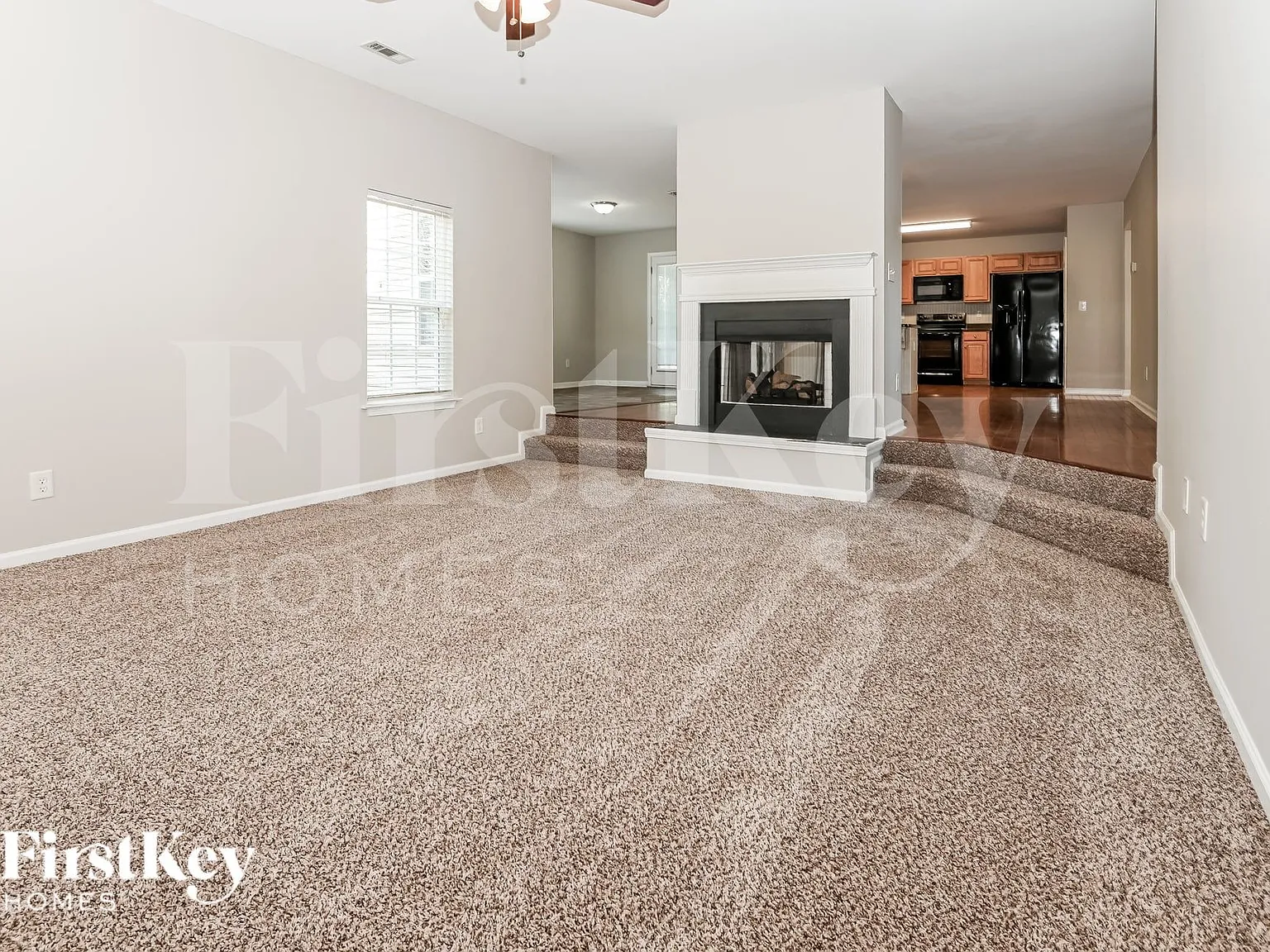 4 bed, 2.5 bath, 2829 sqft, $2,635 — Photo 3