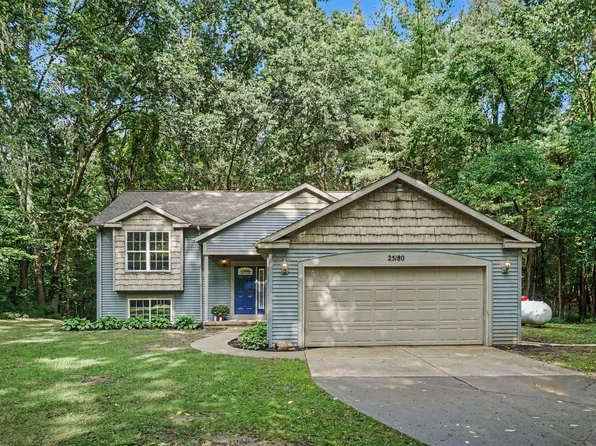 25180 Chaty Ln, Gobles, MI 49055