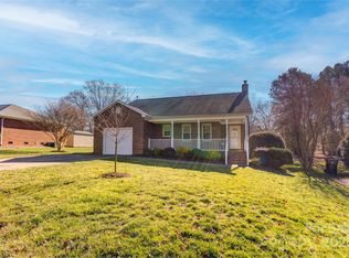 25 Paddington Dr SW, Concord, NC 28025