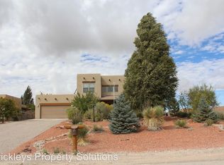 701 3rd St NE, Rio Rancho, NM 87124