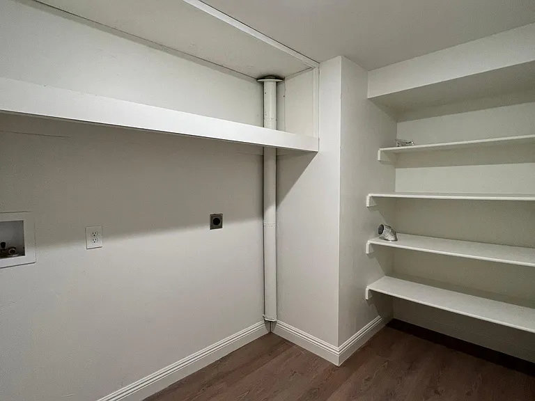 1054 Wesley Powell Dr #2 — Photo 8
