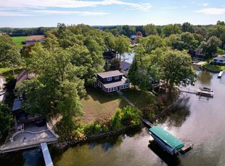 2024 White Creek Dr, Rochester, IN 46975