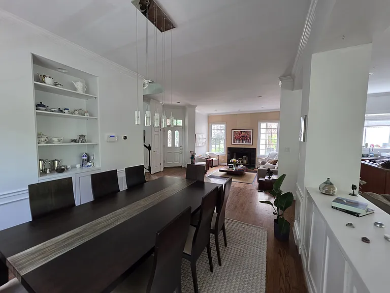 9202 Town Gate Ln — Photo 5