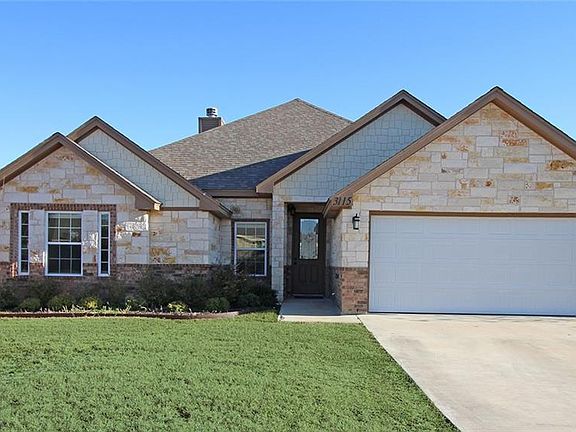 2nd image of 3115 Crystal Ann Dr