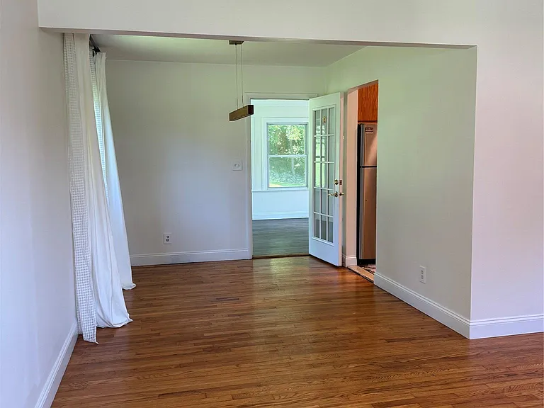 55 Cumberland Rd — Photo 4