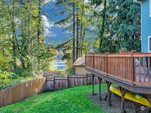14207 Lakeview Way NW, Gig Harbor, WA 98329