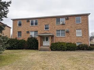 1977 Wolosyn Circle, Youngstown, OH 44514