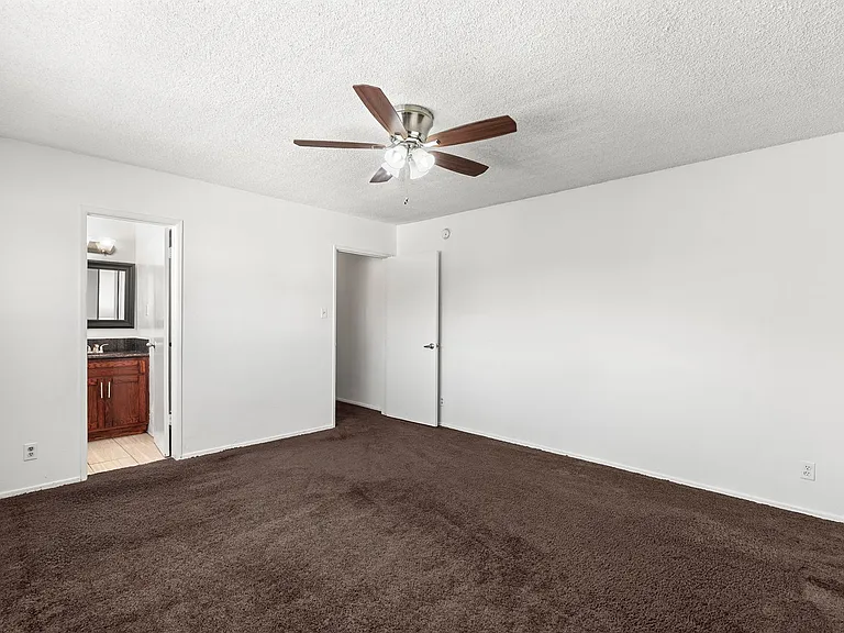 1041 S Corning St #202 — Photo 12