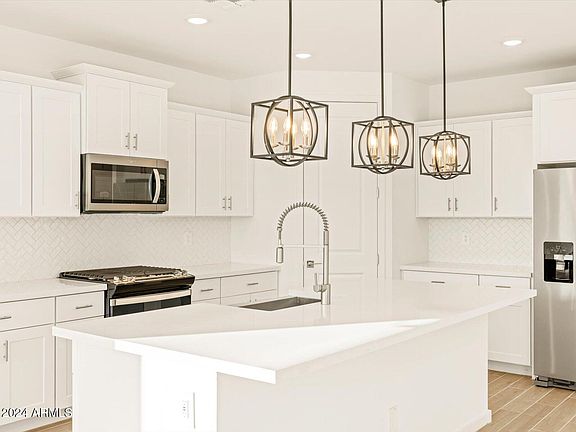 5th image of 20279 N 224TH Drive