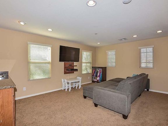 4th image of 21807 N 119th Dr