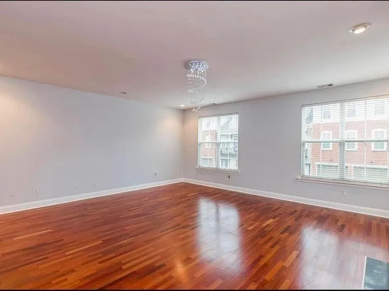 5999 Brookside Oak Cir — Photo 12