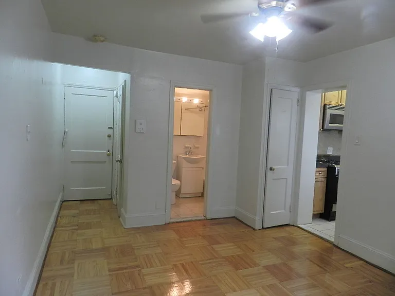 1616 Pine St — Photo 2